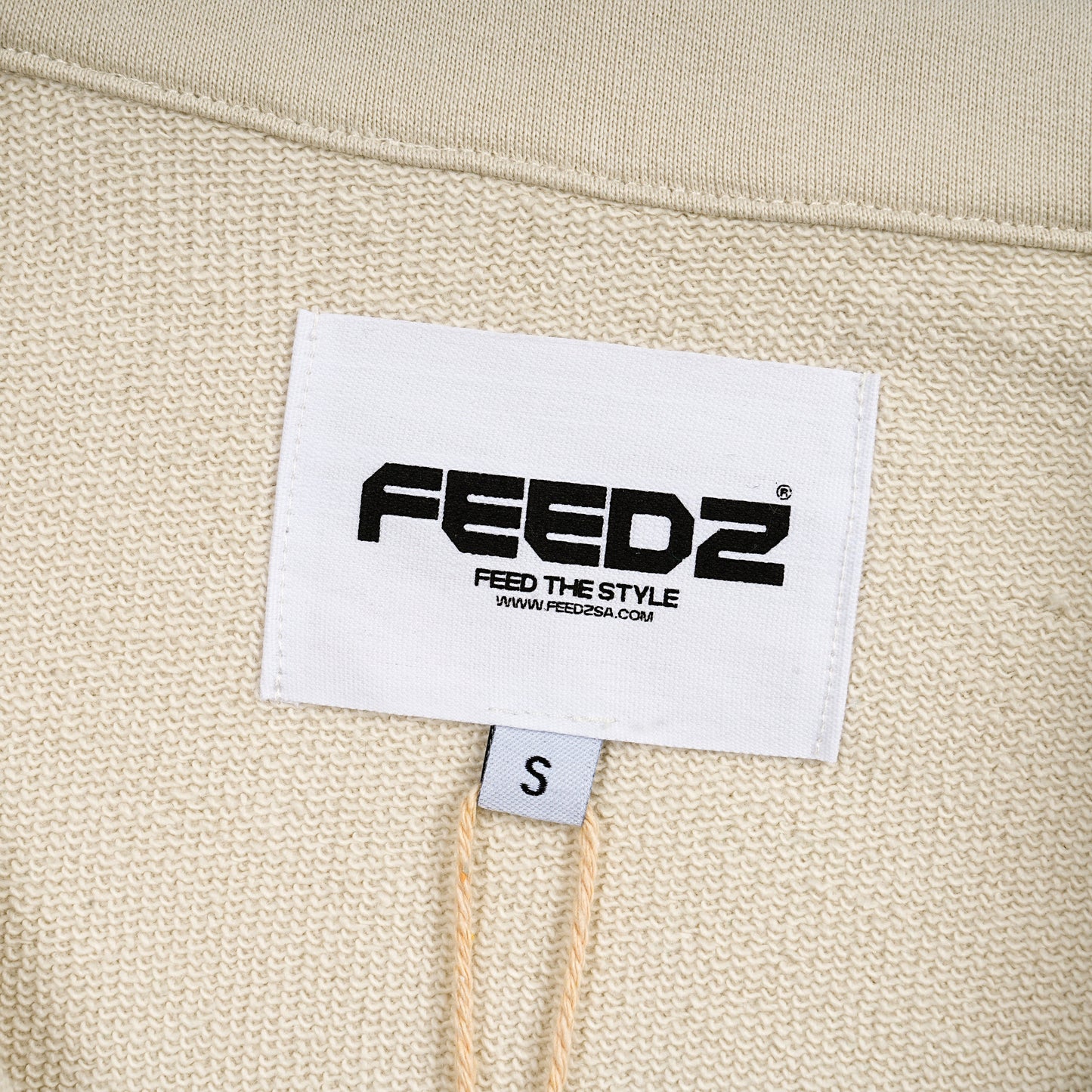 PURE BEIGE Feedz